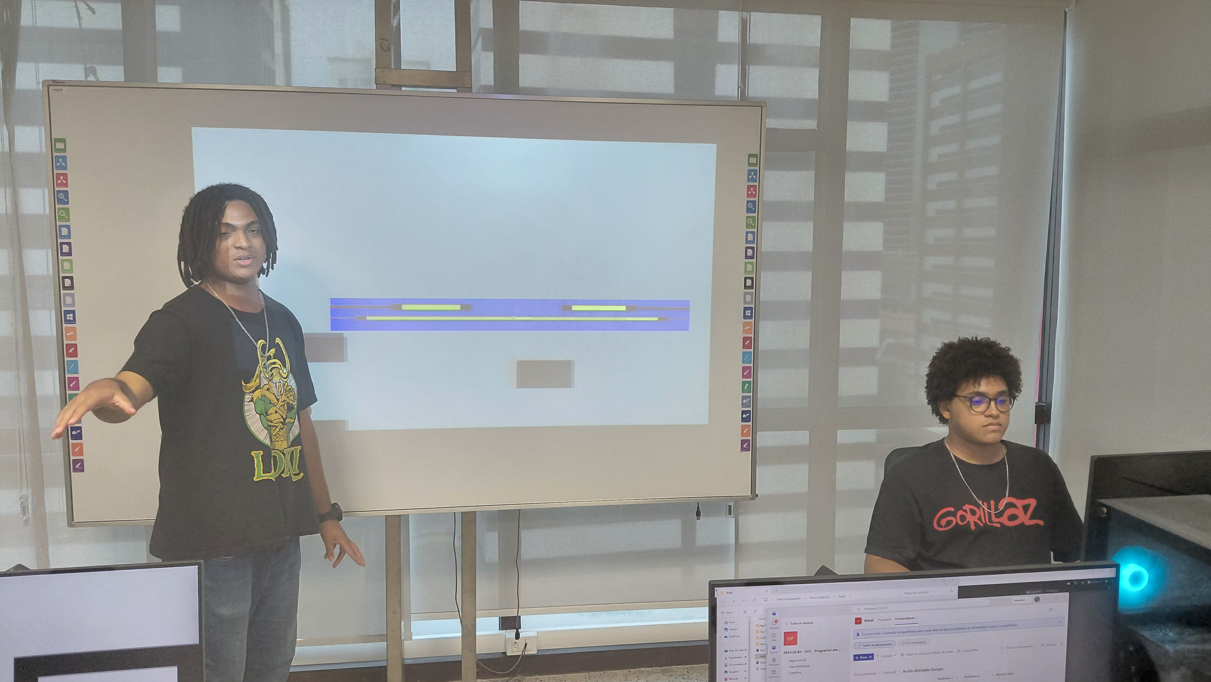 Atividade prática em sala sobre escopo e mecânica central